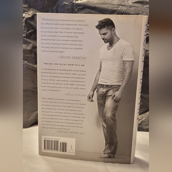 Ricky Martin ME (Autobiography) USED • Hardcover Book - Picture 6 of 11